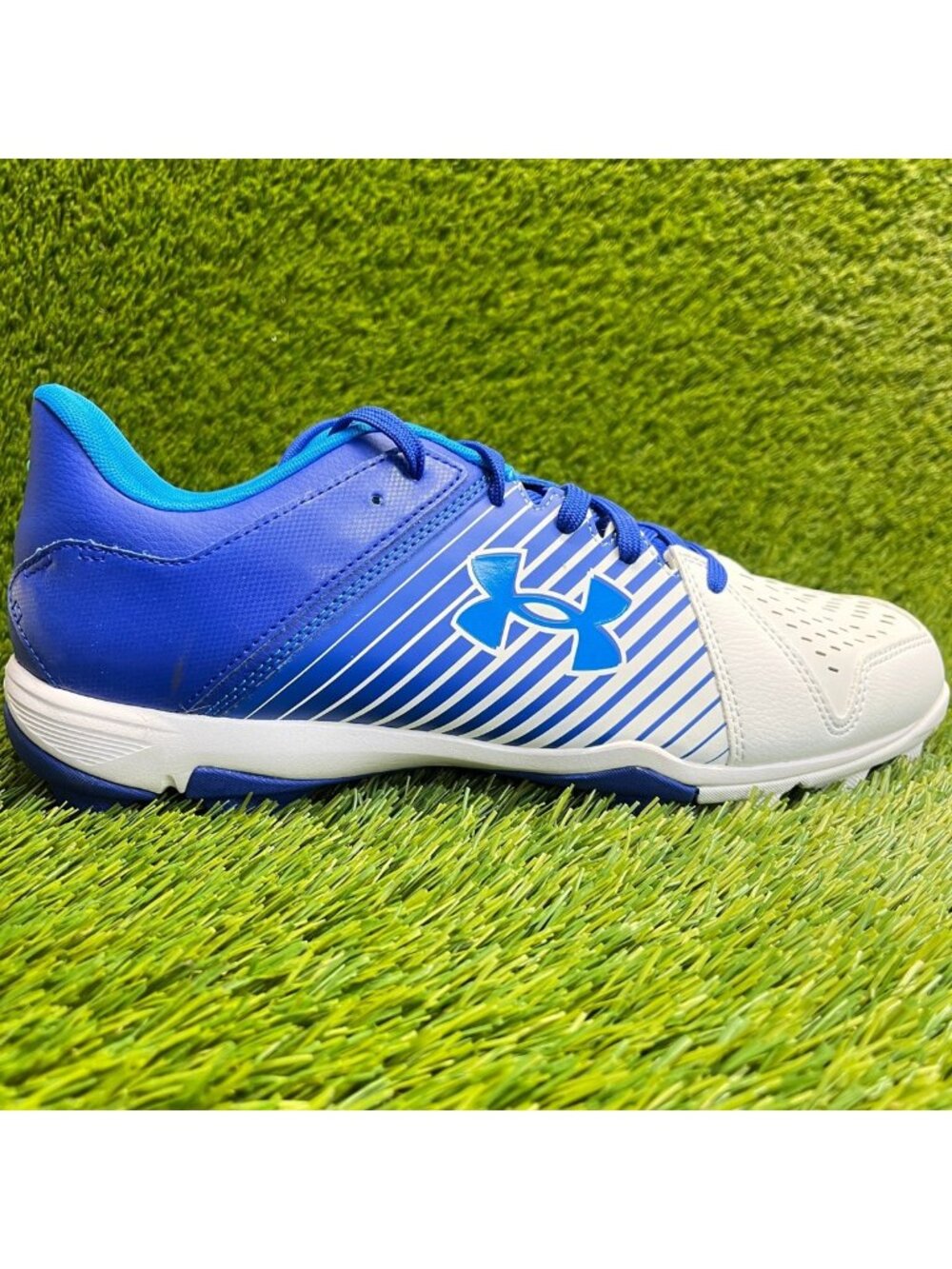 Under Armour Leadoff Low RM Mens Size 11 White Blue Running Baseball Cleats